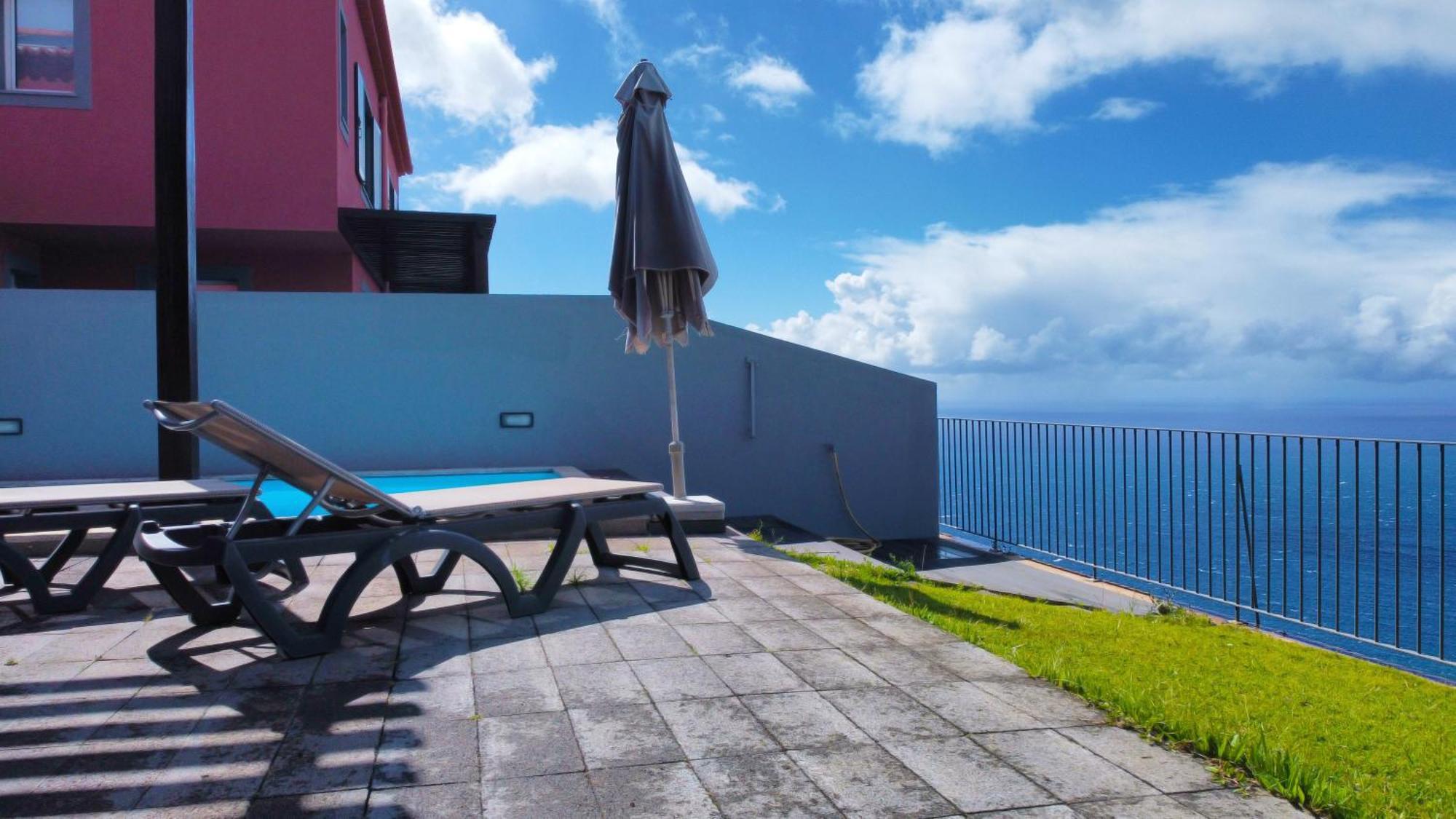 Villa Blue Marlin By Lovelystay Calheta  Exterior photo